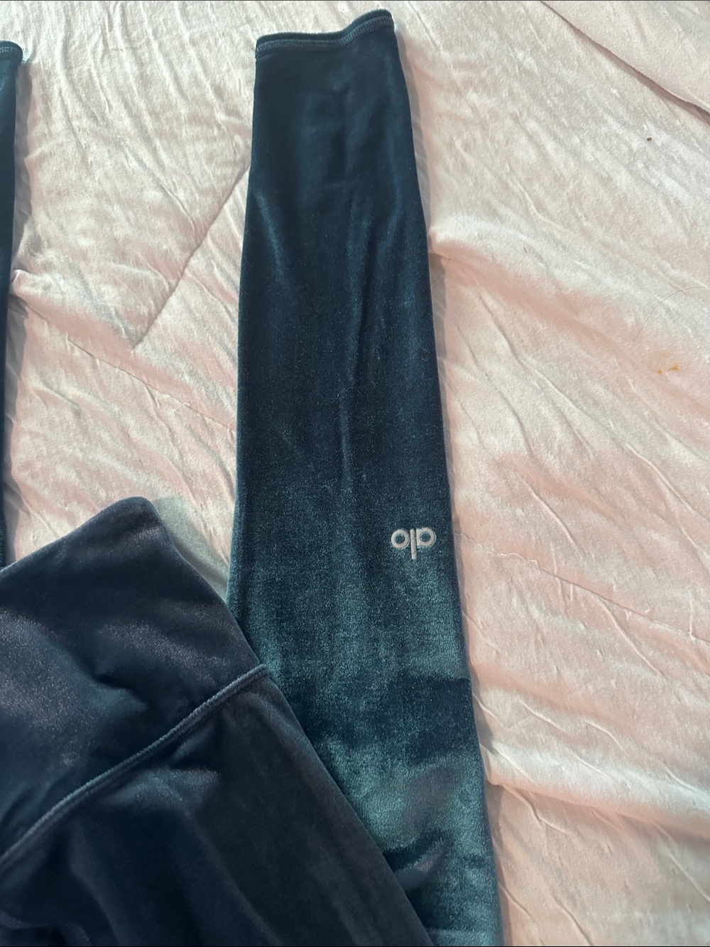 ALO Yoga Women’s Blue Velvet High-Waist Leggings Small - Picture 5 of 6